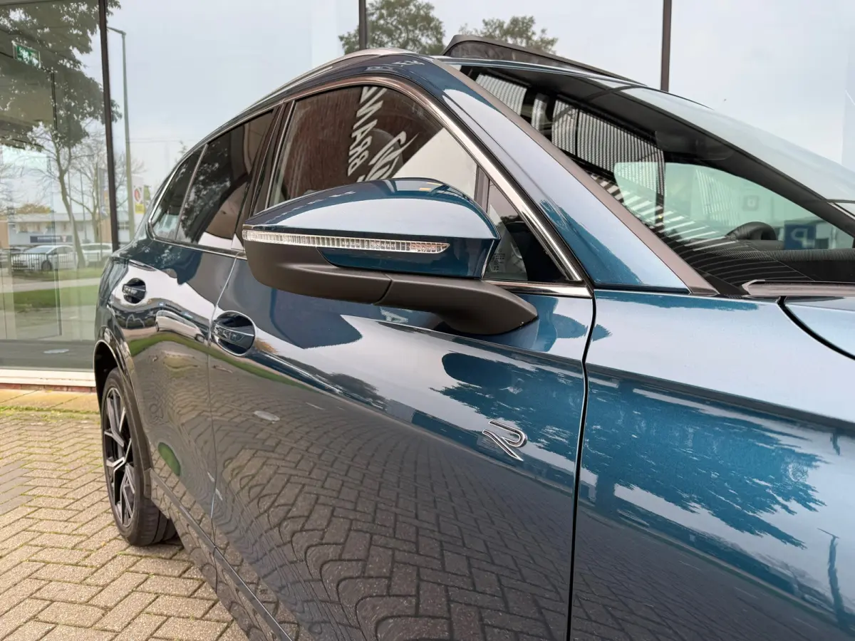 1.5 eHybrid R-Line Business - Automaat - Pano/Schuifdak - Winterpakket- Navi - Org.NL