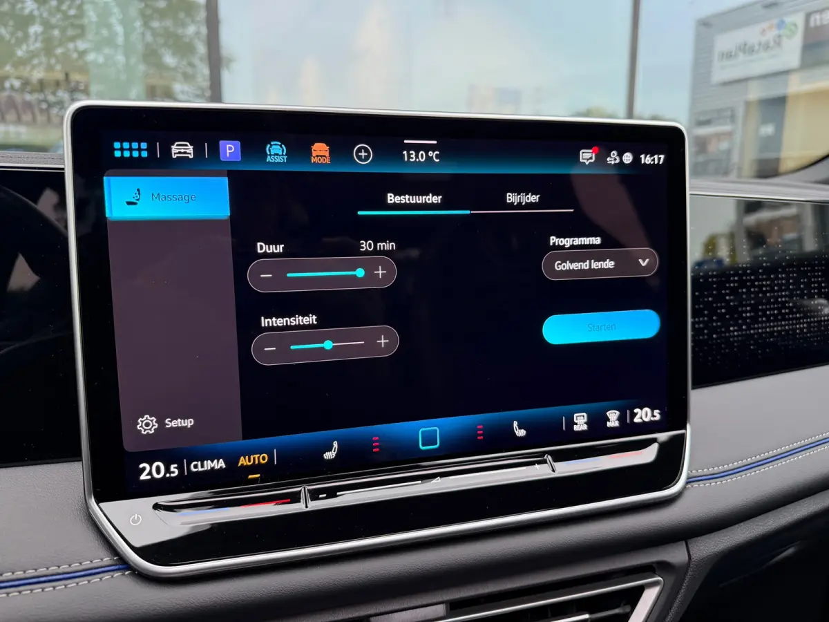 1.5 eHybrid R-Line Business - Automaat - Pano/Schuifdak - Winterpakket- Navi - Org.NL