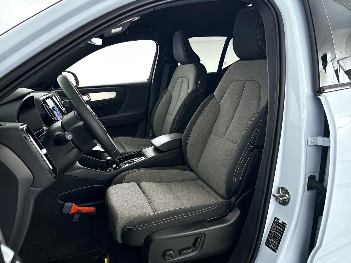 B4 Plus Dark | Parkeercamera | Harman Kardon | Stoel- en stuurverwarming | Trekhaak