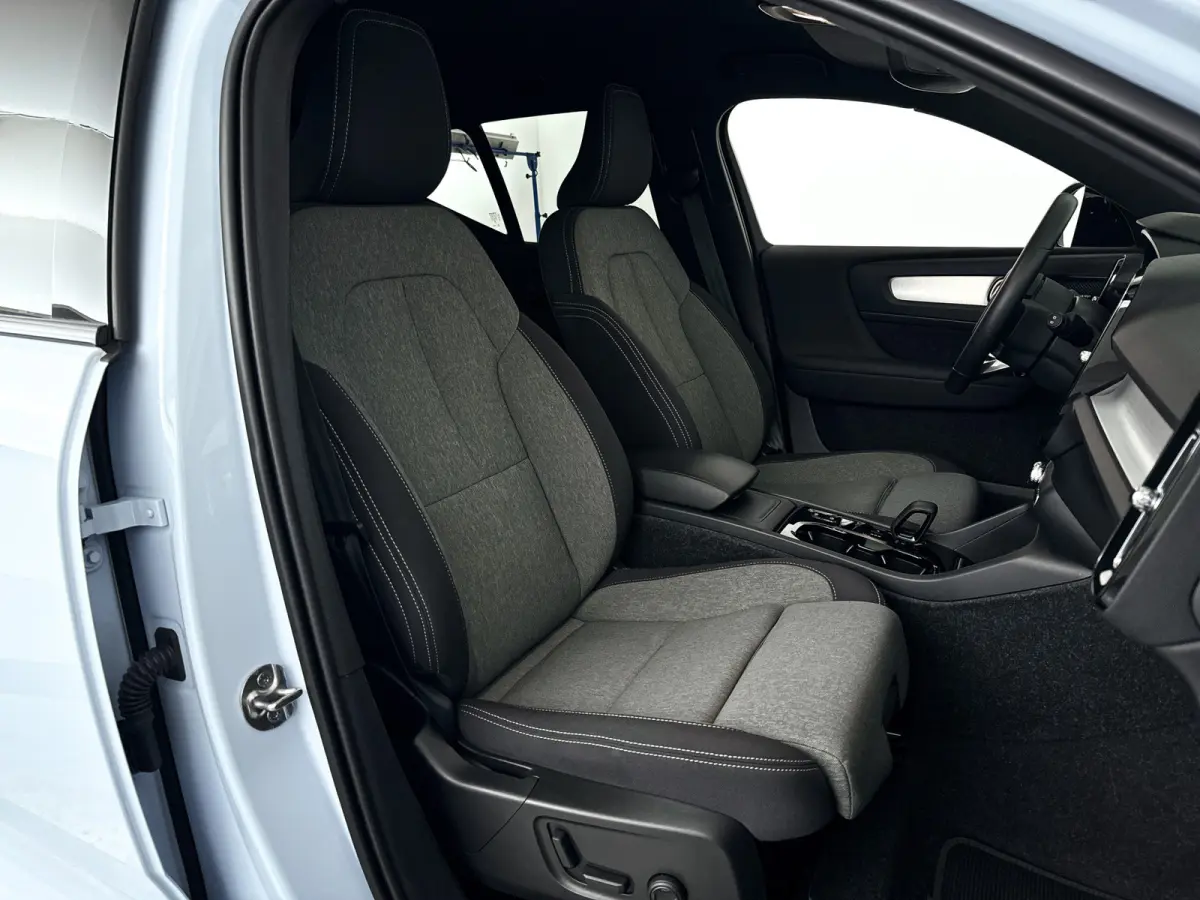 B4 Plus Dark | Parkeercamera | Harman Kardon | Stoel- en stuurverwarming | Trekhaak