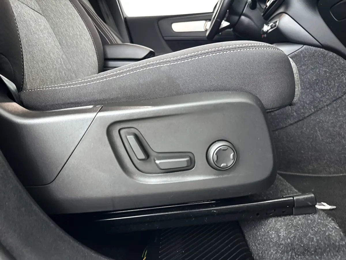B4 Plus Dark | Parkeercamera | Harman Kardon | Stoel- en stuurverwarming | Trekhaak