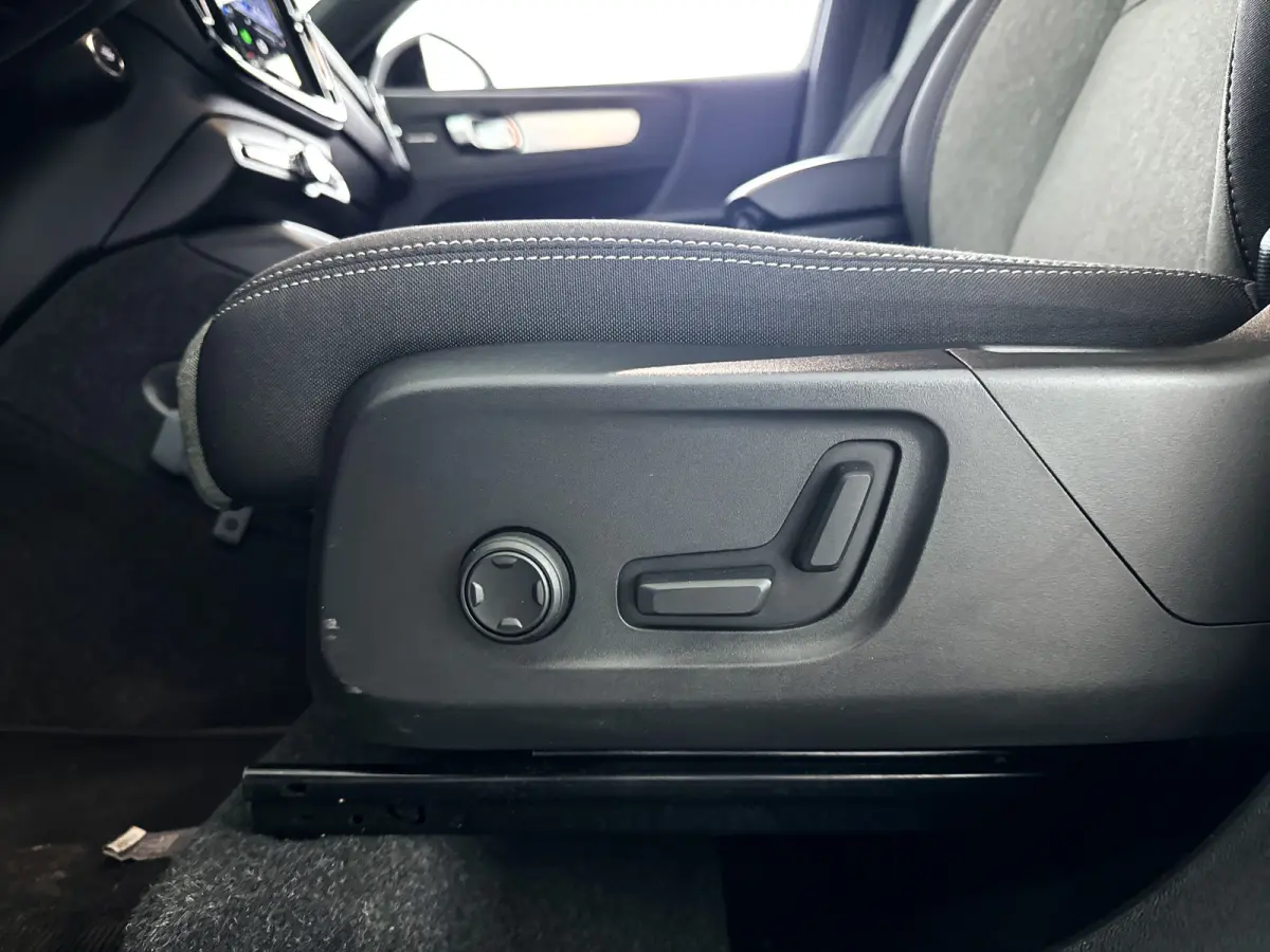 B4 Plus Dark | Parkeercamera | Harman Kardon | Stoel- en stuurverwarming | Trekhaak