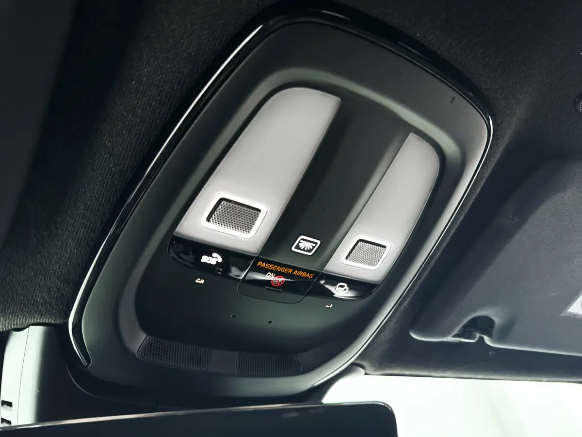 B4 Plus Dark | Parkeercamera | Harman Kardon | Stoel- en stuurverwarming | Trekhaak