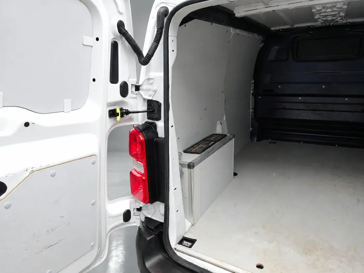 1.5 BlueHDi 120 S&S L2 NIEUW MODEL AIRCO CRUISE CONTROL 3 ZITS