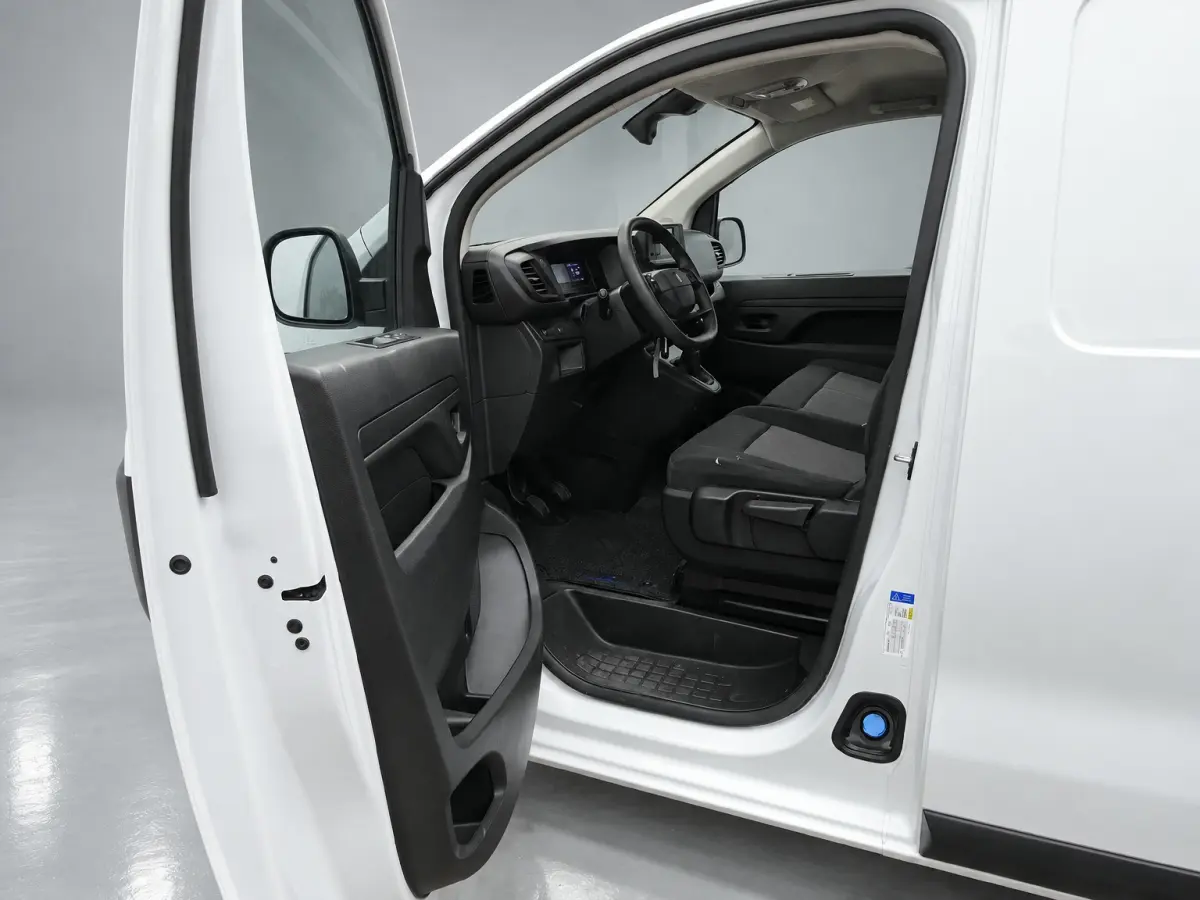 1.5 BlueHDi 120 S&S L2 NIEUW MODEL AIRCO CRUISE CONTROL 3 ZITS