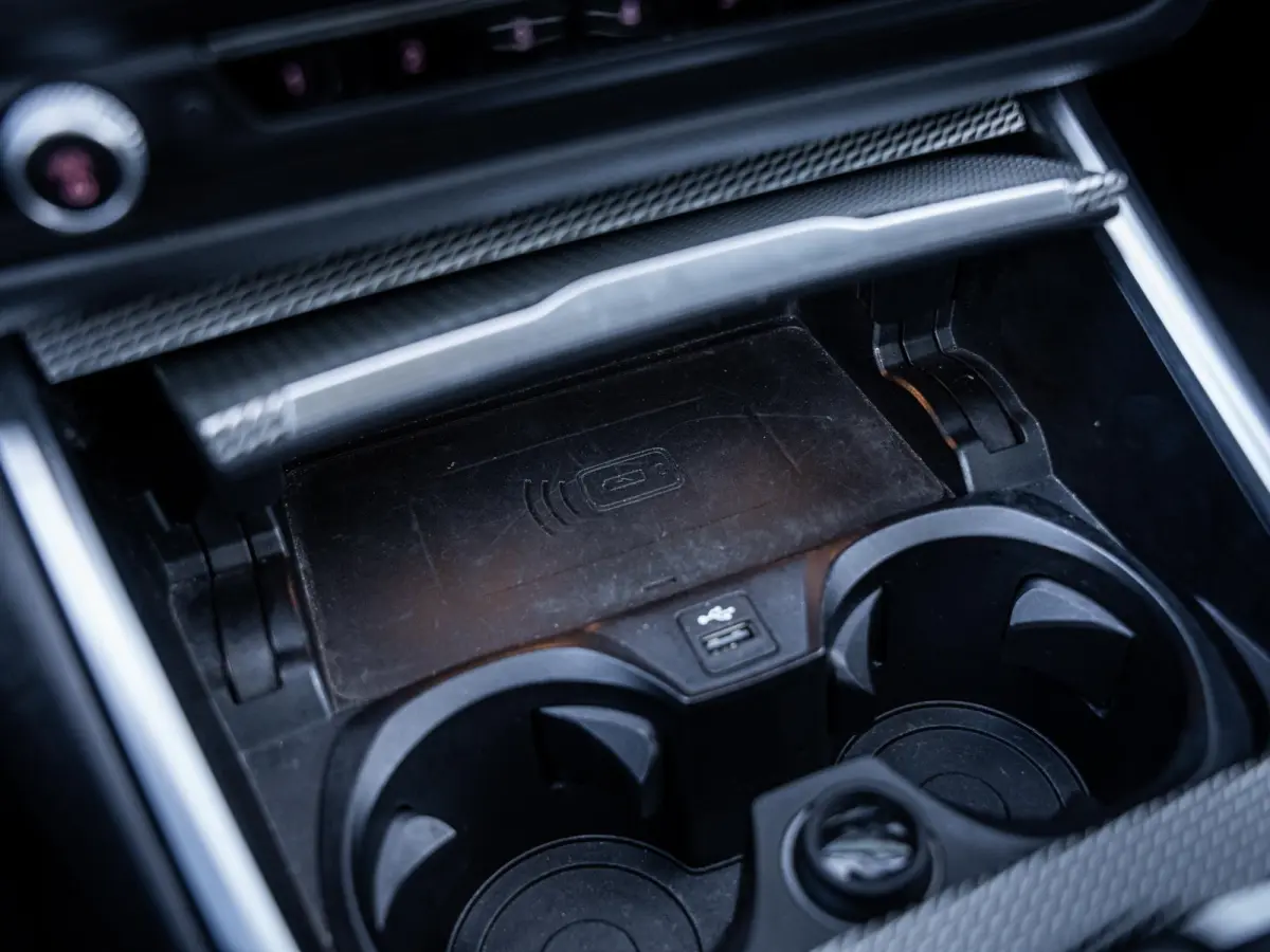 330e High Executive - M-Sport l Laser l Pano l Trekhaak l HUD