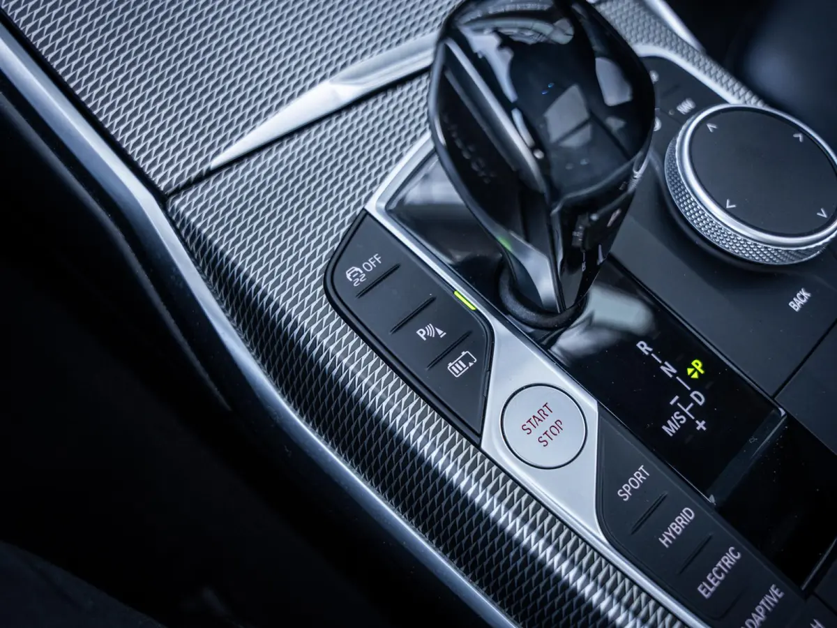 330e High Executive - M-Sport l Laser l Pano l Trekhaak l HUD