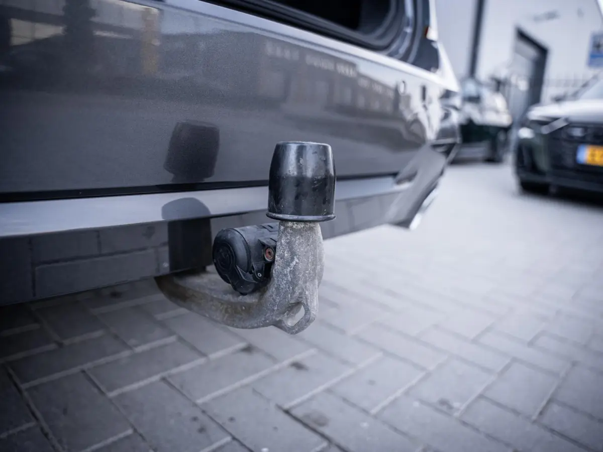 330e High Executive - M-Sport l Laser l Pano l Trekhaak l HUD
