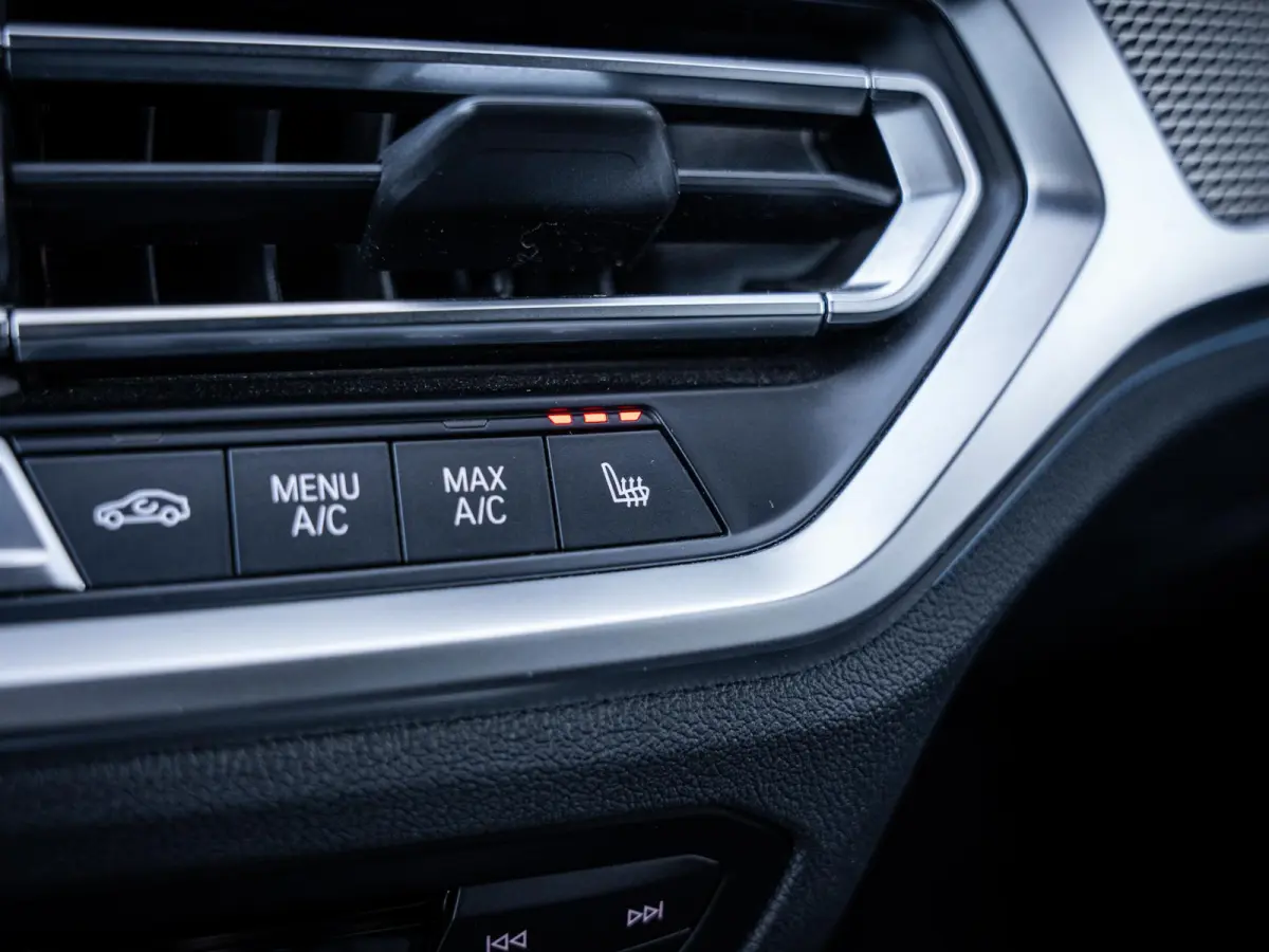 330e High Executive - M-Sport l Laser l Pano l Trekhaak l HUD