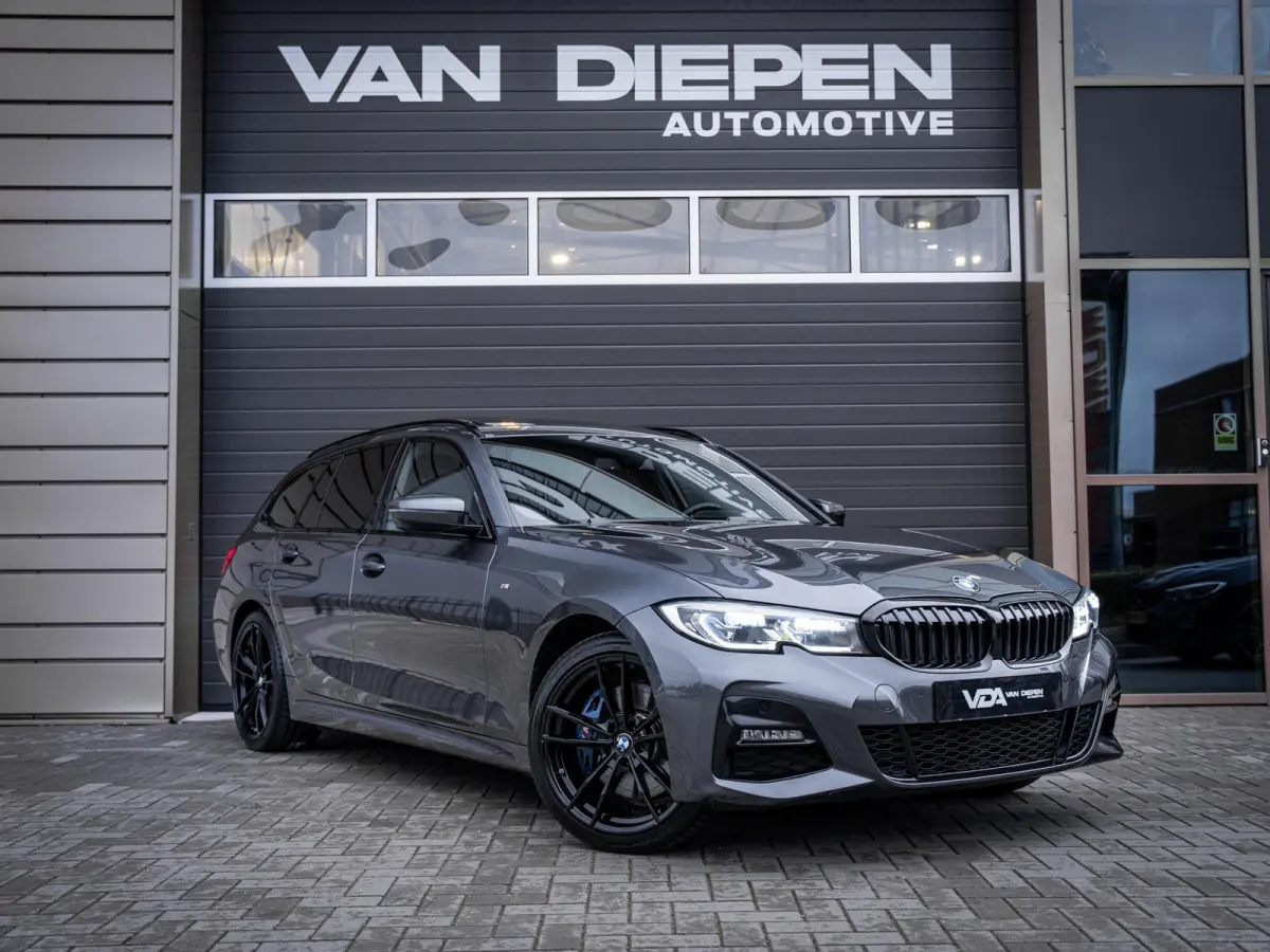 330e High Executive - M-Sport l Laser l Pano l Trekhaak l HUD
