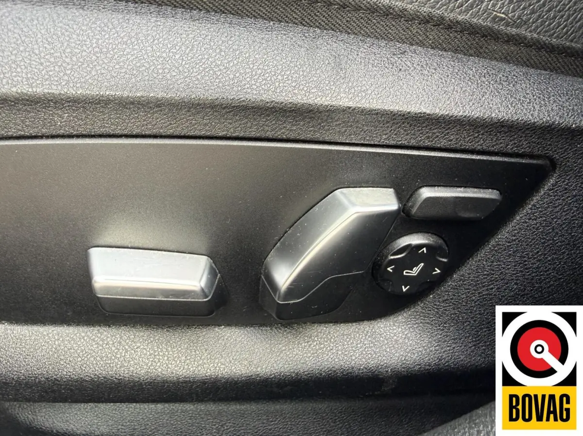 540i xDrive High Executive M-Sport, Pano, HUD, Camera, ACC, Leder bom vol