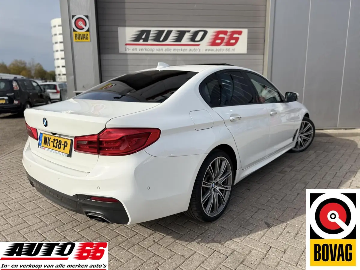 540i xDrive High Executive M-Sport, Pano, HUD, Camera, ACC, Leder bom vol