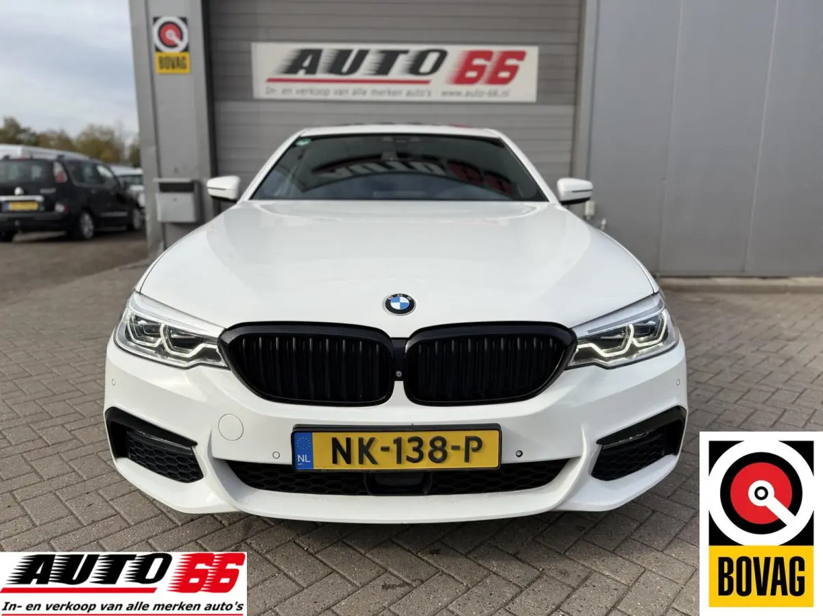 540i xDrive High Executive M-Sport, Pano, HUD, Camera, ACC, Leder bom vol