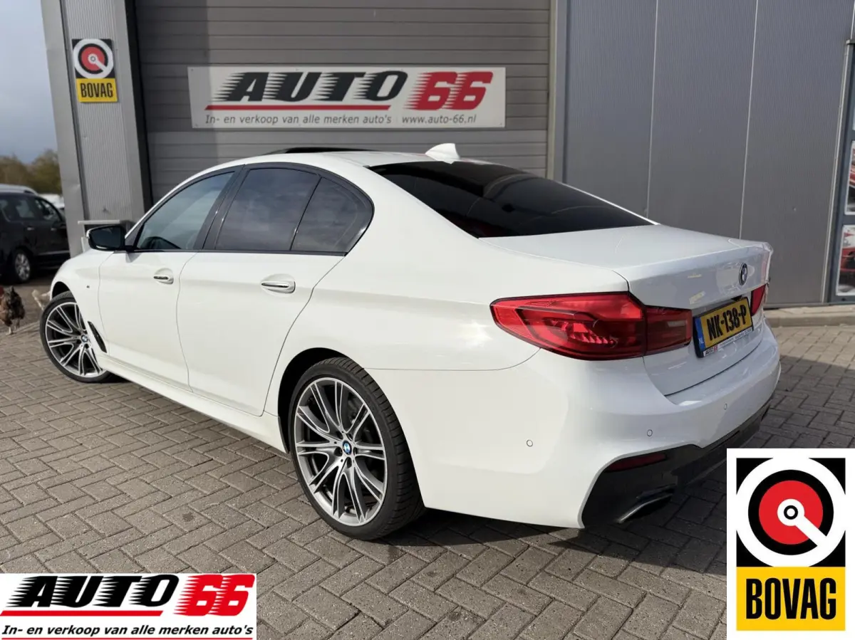 540i xDrive High Executive M-Sport, Pano, HUD, Camera, ACC, Leder bom vol