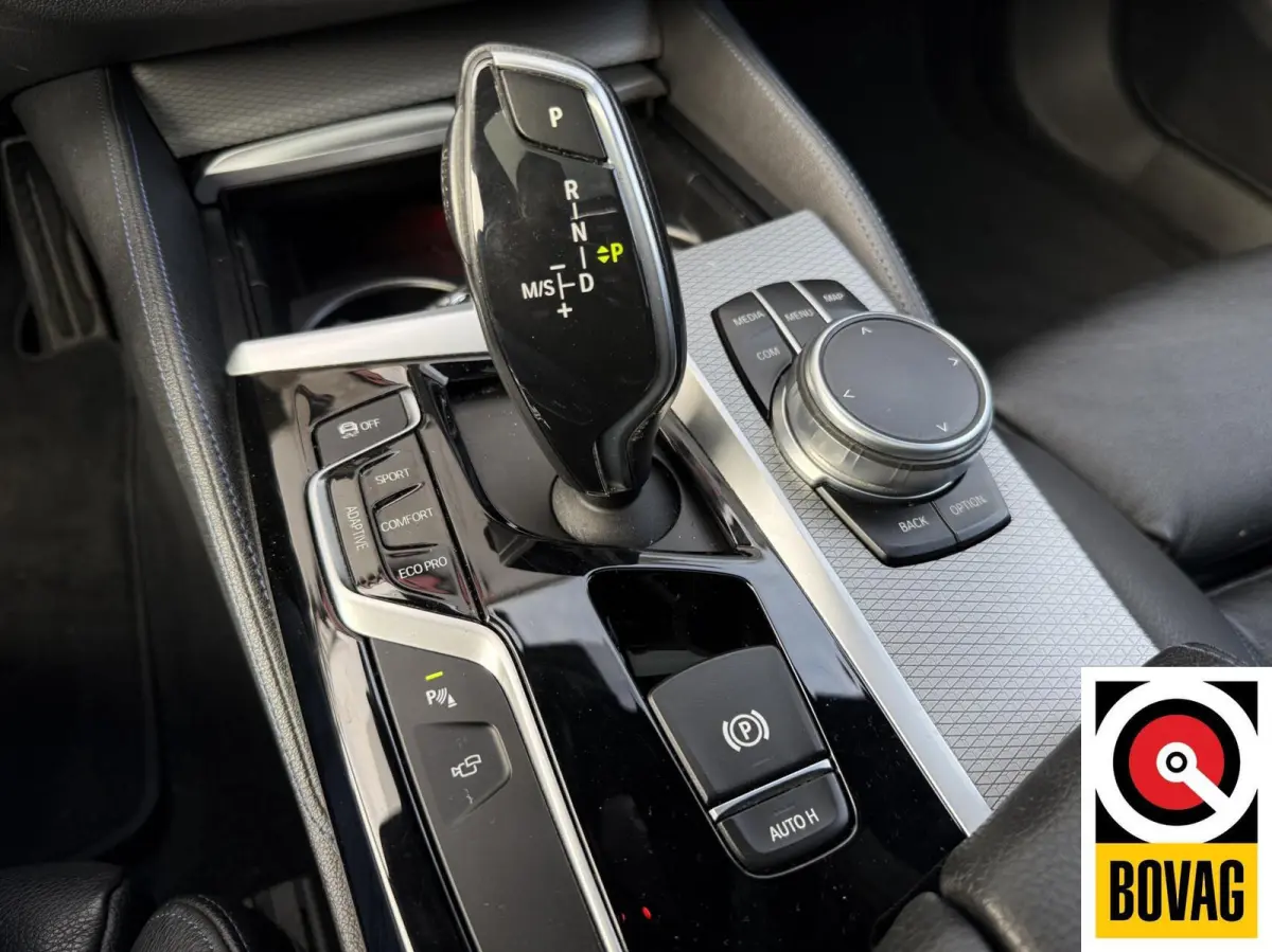540i xDrive High Executive M-Sport, Pano, HUD, Camera, ACC, Leder bom vol