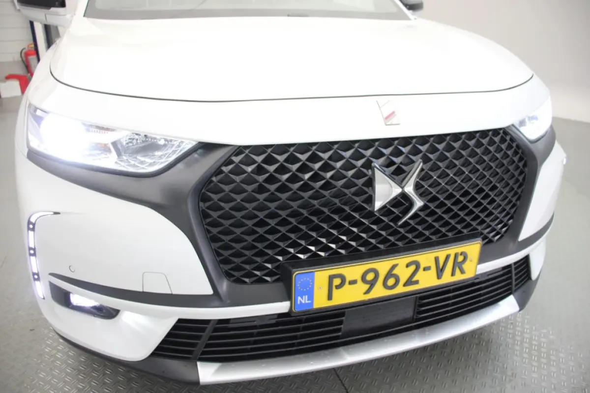 E-Tense Performance Line - Digitaal Cockpit, Carplay, Camera, Half Leer