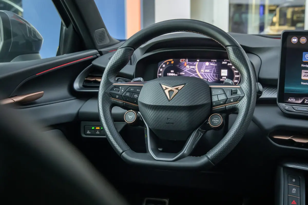 1.5 TSI e-Hybrid Business Limited | Elek. stoelen met Memory | 360 Camera | Sennheiser audio | Cruise adaptief | Apple carplay | Stuurvrwarming | Digital Dash | Stoelverwarming | Achteruitri