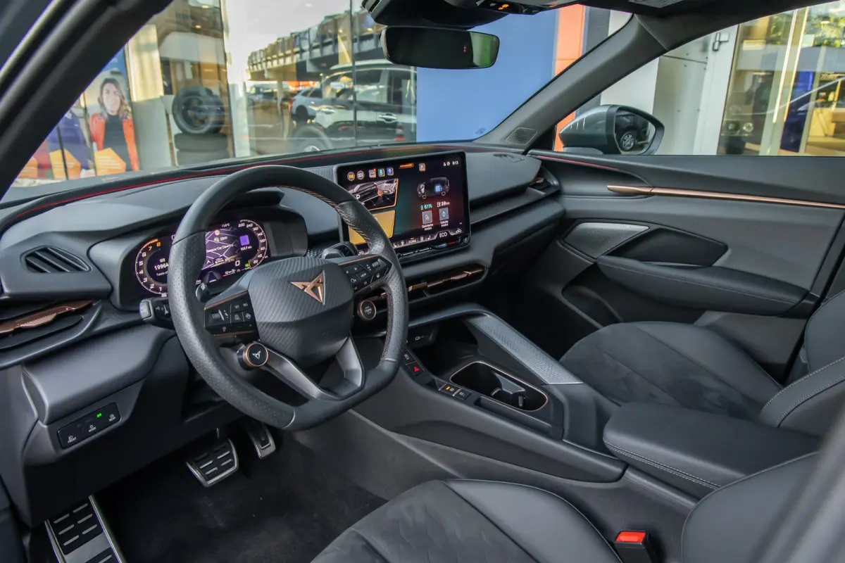 1.5 TSI e-Hybrid Business Limited | Elek. stoelen met Memory | 360 Camera | Sennheiser audio | Cruise adaptief | Apple carplay | Stuurvrwarming | Digital Dash | Stoelverwarming | Achteruitri