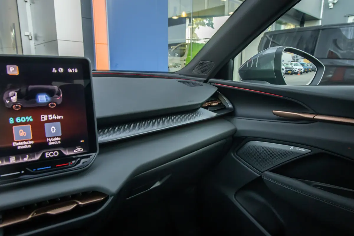 1.5 TSI e-Hybrid Business Limited | Elek. stoelen met Memory | 360 Camera | Sennheiser audio | Cruise adaptief | Apple carplay | Stuurvrwarming | Digital Dash | Stoelverwarming | Achteruitri