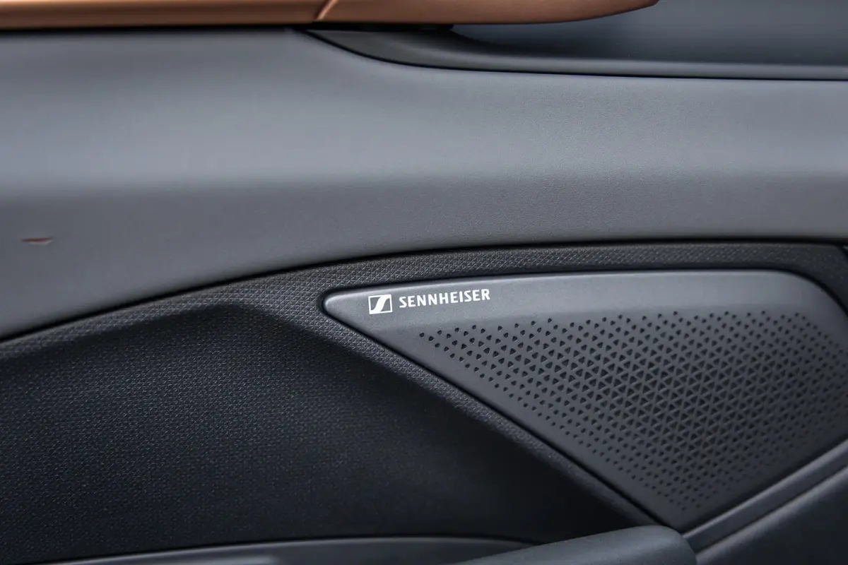 1.5 TSI e-Hybrid Business Limited | Elek. stoelen met Memory | 360 Camera | Sennheiser audio | Cruise adaptief | Apple carplay | Stuurvrwarming | Digital Dash | Stoelverwarming | Achteruitri
