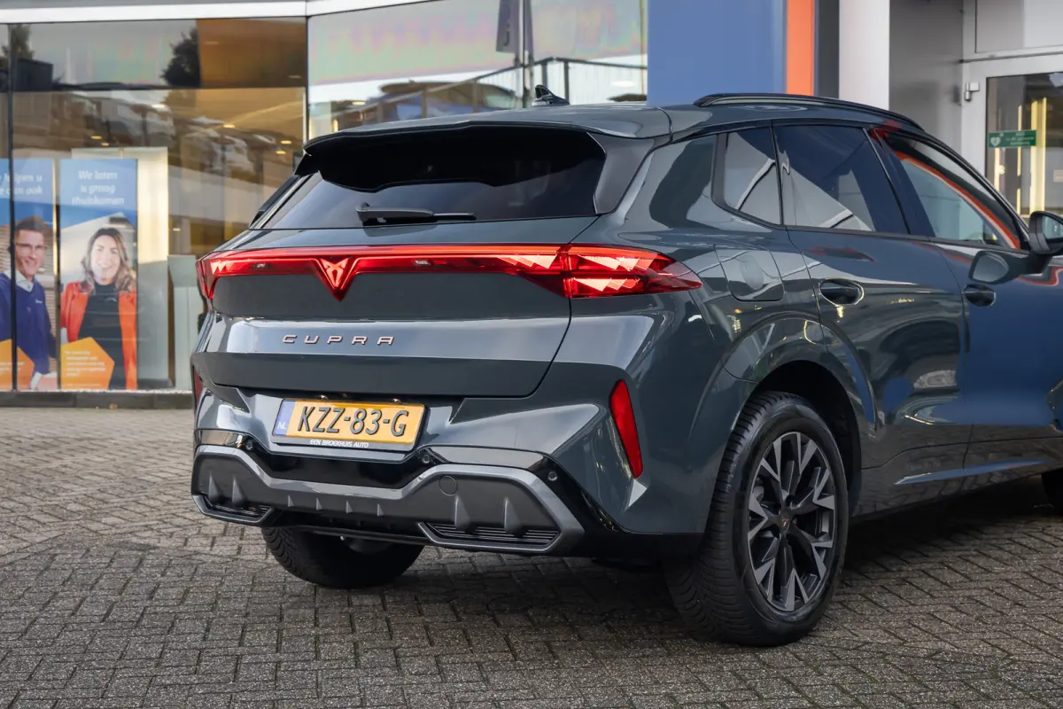 1.5 TSI e-Hybrid Business Limited | Elek. stoelen met Memory | 360 Camera | Sennheiser audio | Cruise adaptief | Apple carplay | Stuurvrwarming | Digital Dash | Stoelverwarming | Achteruitri