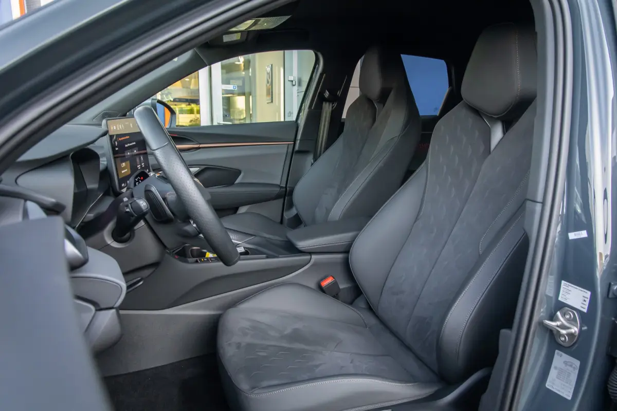 1.5 TSI e-Hybrid Business Limited | Elek. stoelen met Memory | 360 Camera | Sennheiser audio | Cruise adaptief | Apple carplay | Stuurvrwarming | Digital Dash | Stoelverwarming | Achteruitri
