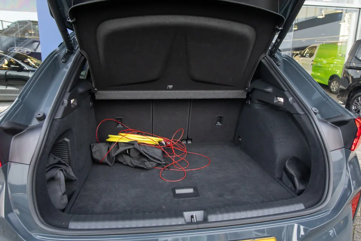 1.5 TSI e-Hybrid Business Limited | Elek. stoelen met Memory | 360 Camera | Sennheiser audio | Cruise adaptief | Apple carplay | Stuurvrwarming | Digital Dash | Stoelverwarming | Achteruitri