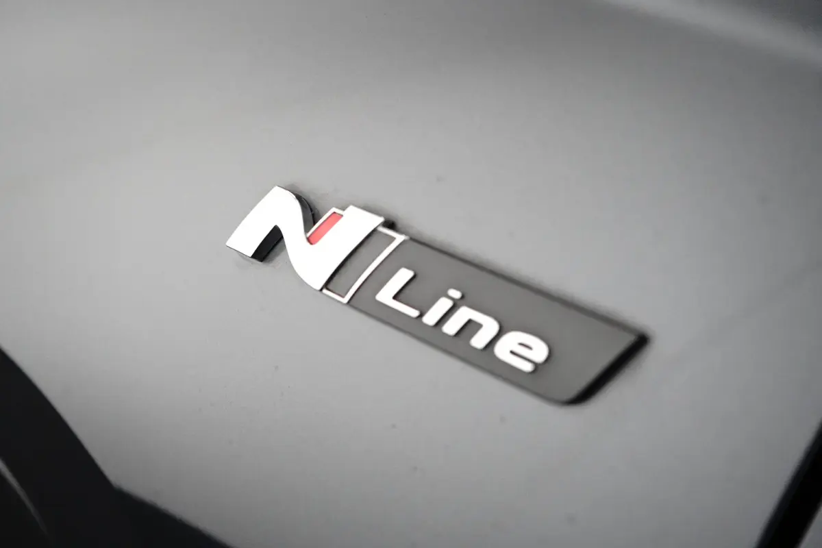 1.6 T-GDI PHEV N Line Sky 4WD | Achterbank verwarmd | Airco separaat achter | Audio installatie premium