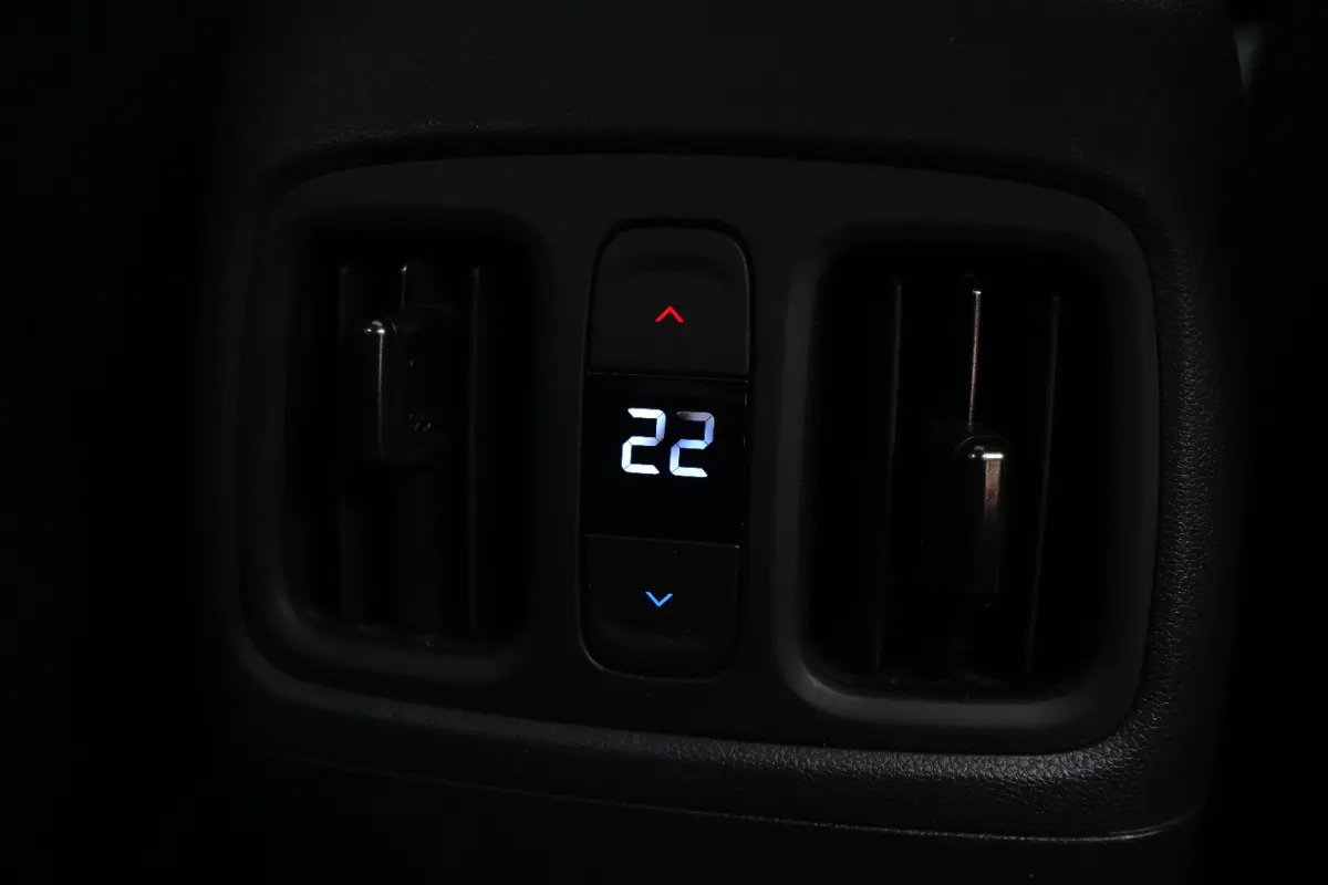 1.6 T-GDI PHEV N Line Sky 4WD | Achterbank verwarmd | Airco separaat achter | Audio installatie premium