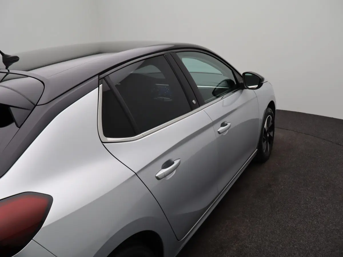 Elegance 1 fase 50 kWh | Apple Carplay / Android Auto | Virtual Cockpit | Privacy Glass |
