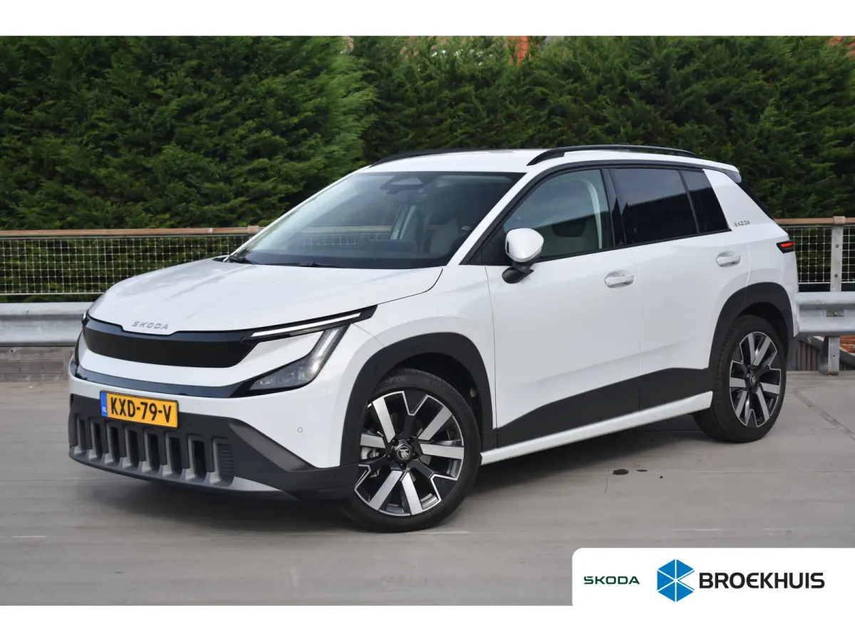 Hero | Camera | Parkeersensoren | Fabrieksnavigatie | Metallic Lak | Dode-hoek waarschuwing | VERLENGDE GARANTIE!