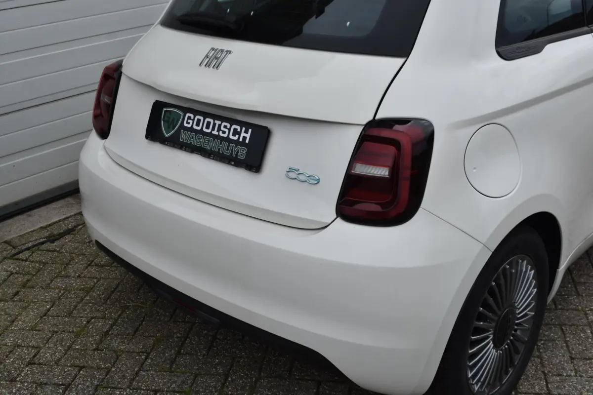 Icon 42 kWh | Carplay | 16'' LMV | 11.900 KM |
