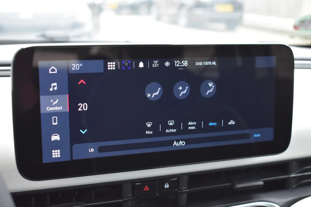 Icon 42 kWh | Carplay | 16'' LMV | 11.900 KM |