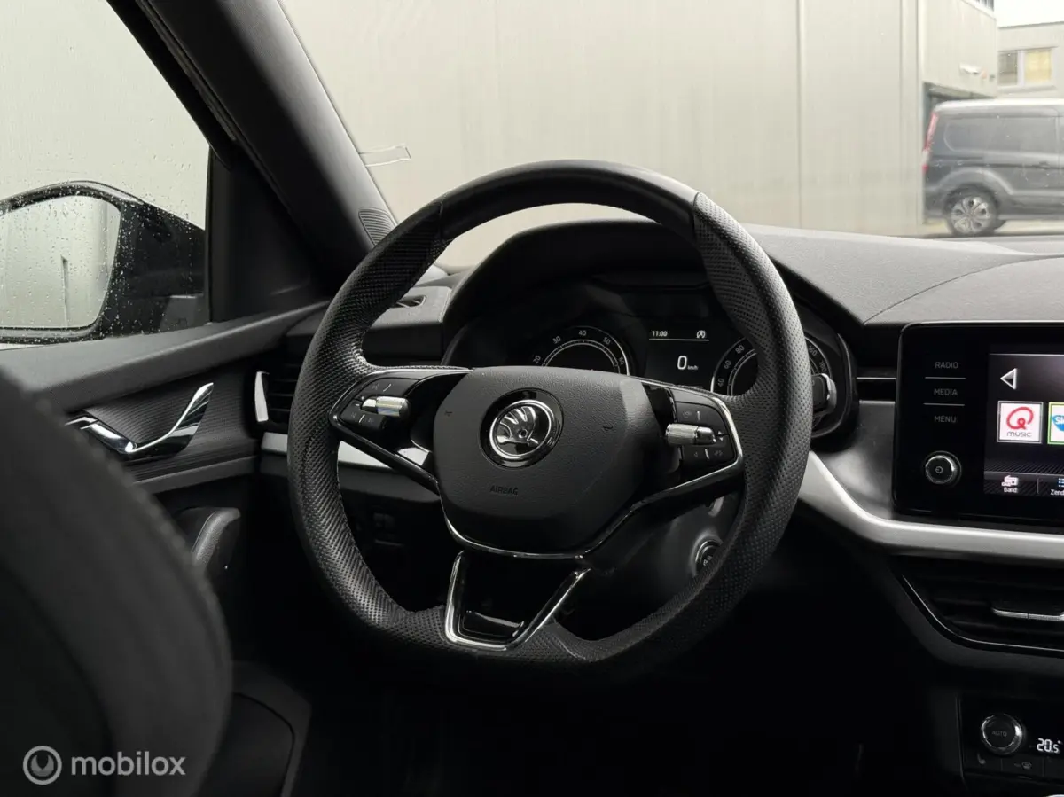 1.0 TSI Sport Business CarPlay | Trekhaak | Camera | Stoelverwarming