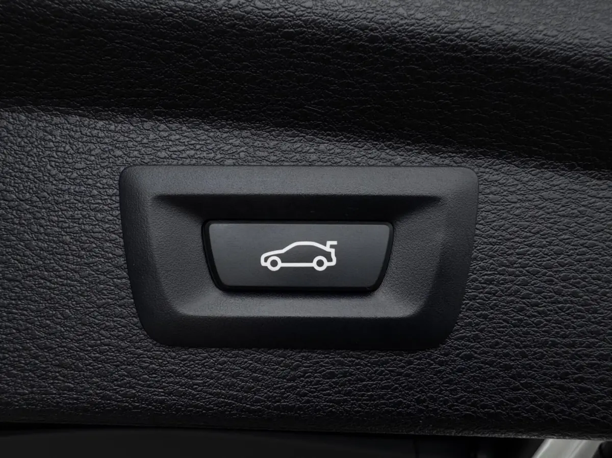 sDrive20i High Executive M Sport NL AUTO|AFN. HAAK|HUD