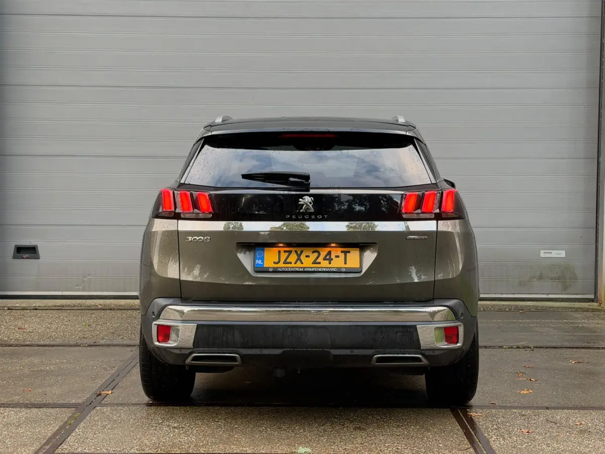 1.2 PureTech Blue Lease Premium (PANORAMADAK)