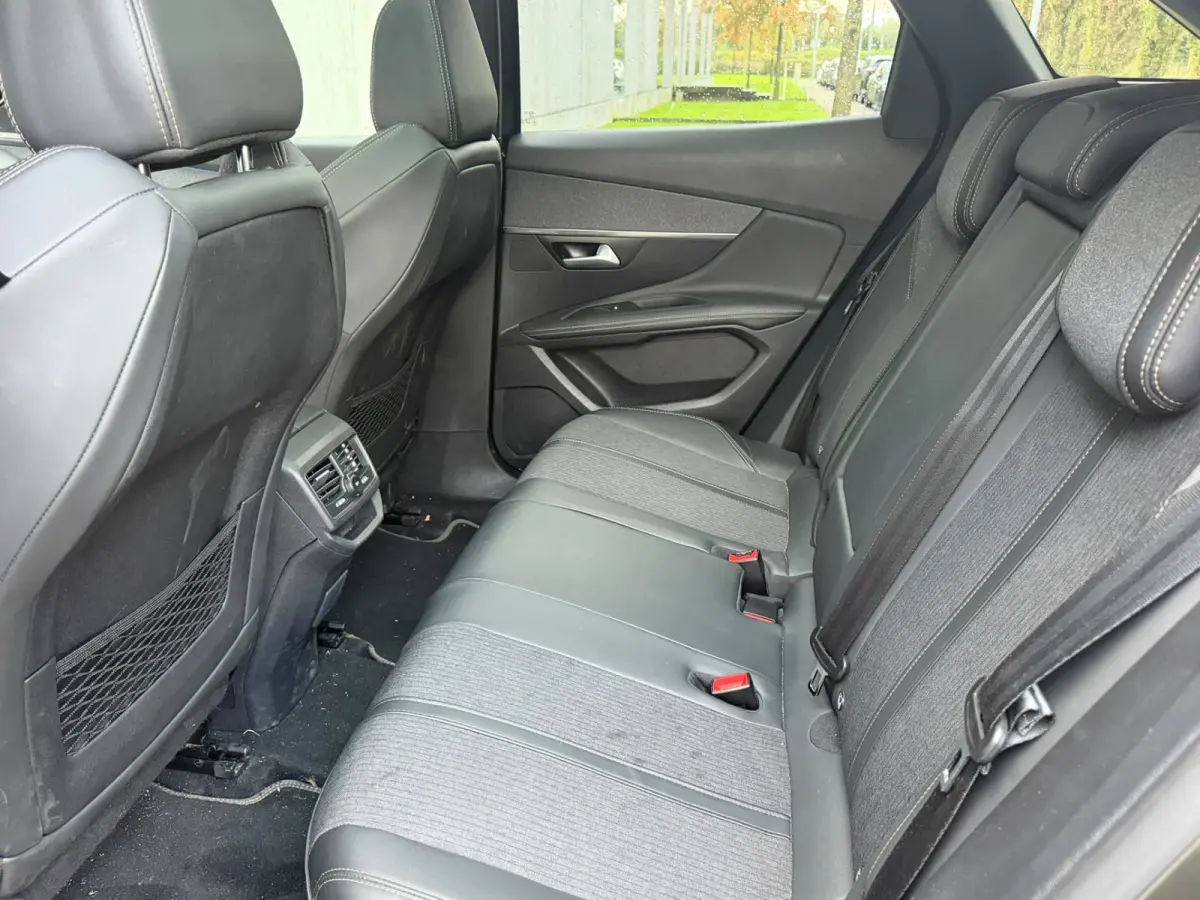 1.2 PureTech Blue Lease Premium (PANORAMADAK)