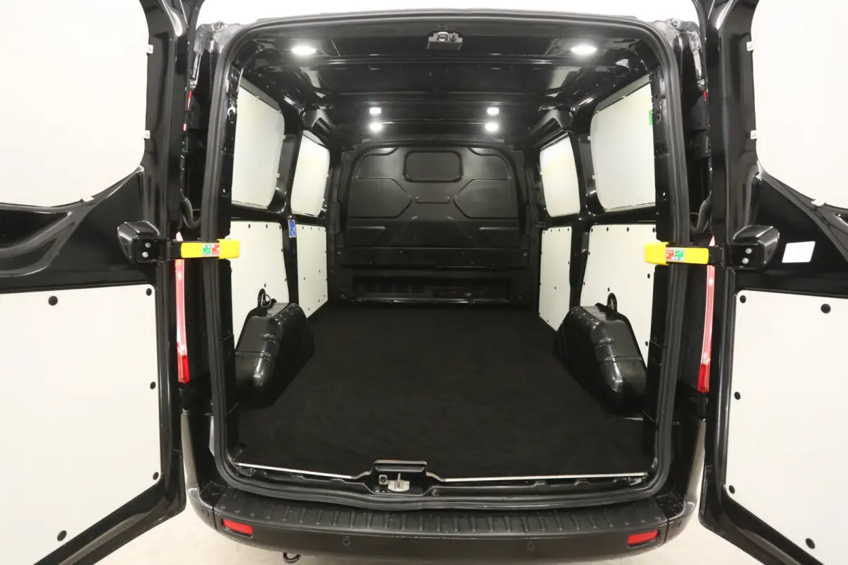 2.0 TDCI L1H1 Sport 185PK | Automaat | Airco | Camera | Cruise | 3 Zits | Carplay | Parkeersens.