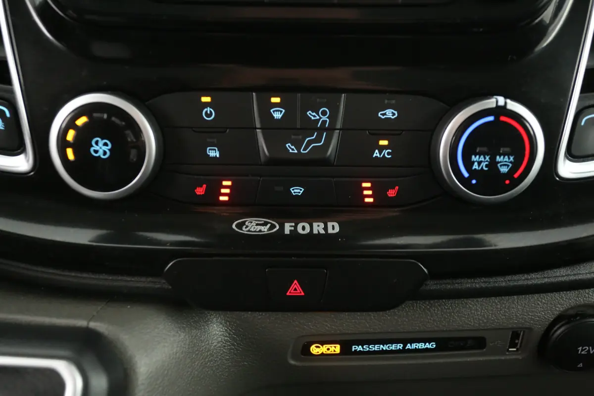 2.0 TDCI L1H1 Sport 185PK | Automaat | Airco | Camera | Cruise | 3 Zits | Carplay | Parkeersens.