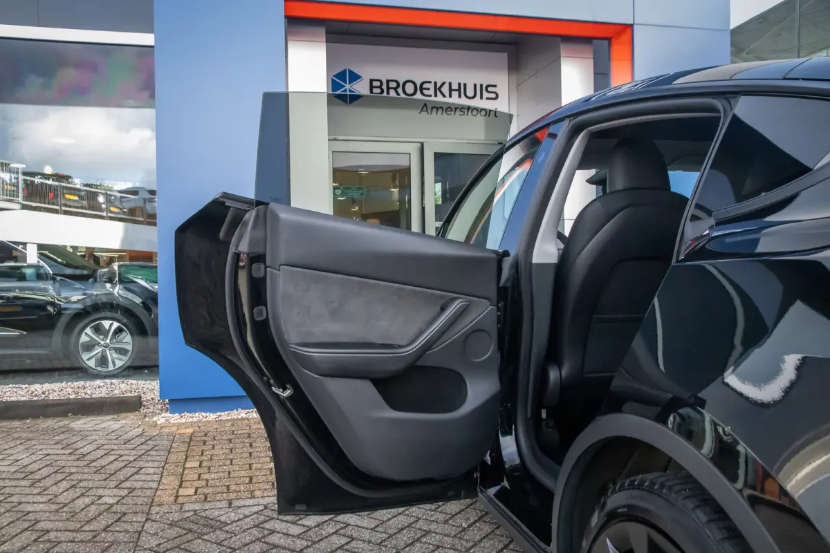 RWD 58 kWh | Panoramadak | Elektrisch verstelbare stoel(en) met geheugen | Keyless | Dodehoek detectie | Cruise control adaptief met Stop&Go | Dodehoek detectie | Elektrisch verstelbare stoe