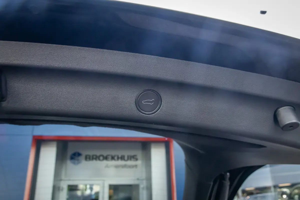 RWD 58 kWh | Panoramadak | Elektrisch verstelbare stoel(en) met geheugen | Keyless | Dodehoek detectie | Cruise control adaptief met Stop&Go | Dodehoek detectie | Elektrisch verstelbare stoe