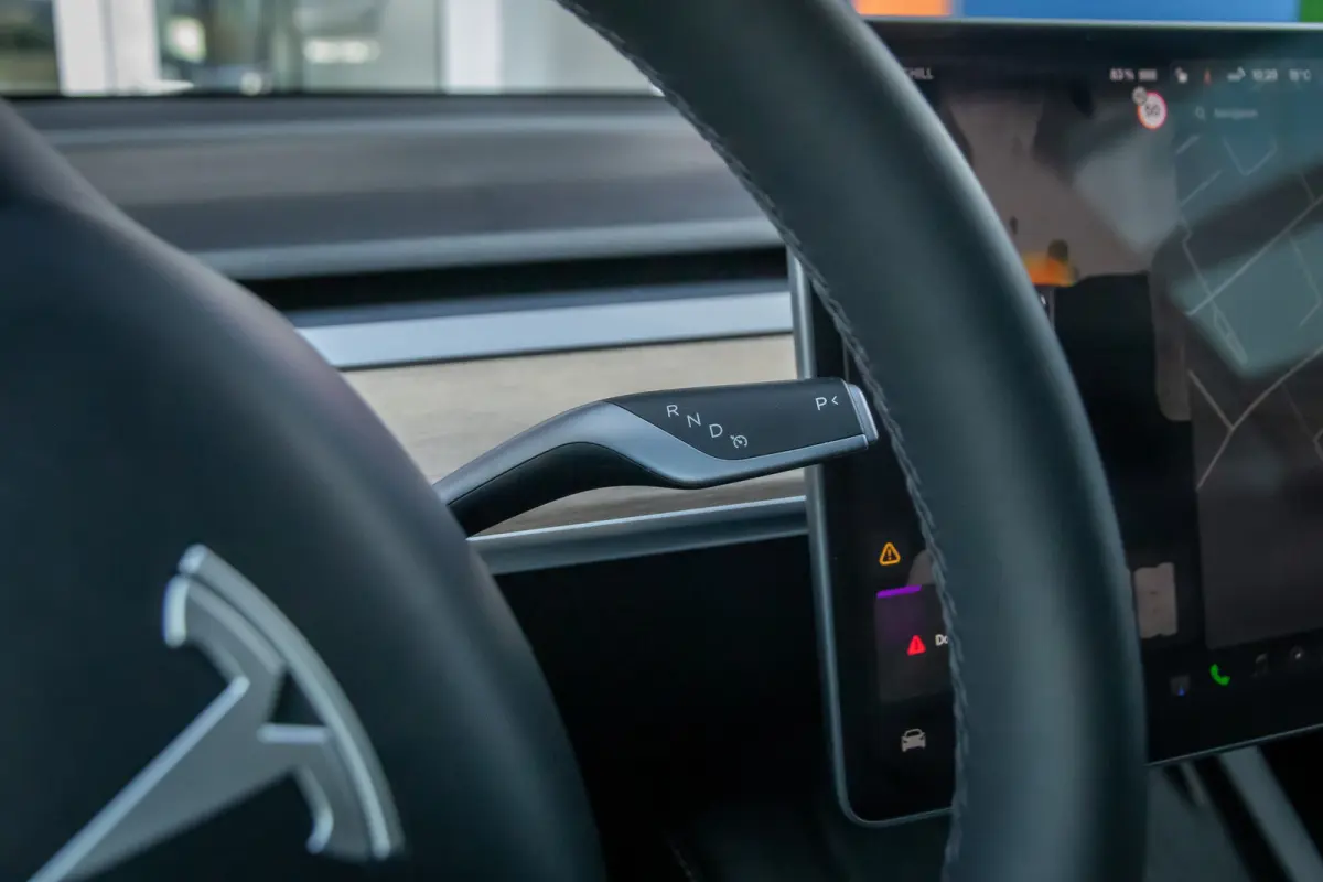 RWD 58 kWh | Panoramadak | Elektrisch verstelbare stoel(en) met geheugen | Keyless | Dodehoek detectie | Cruise control adaptief met Stop&Go | Dodehoek detectie | Elektrisch verstelbare stoe