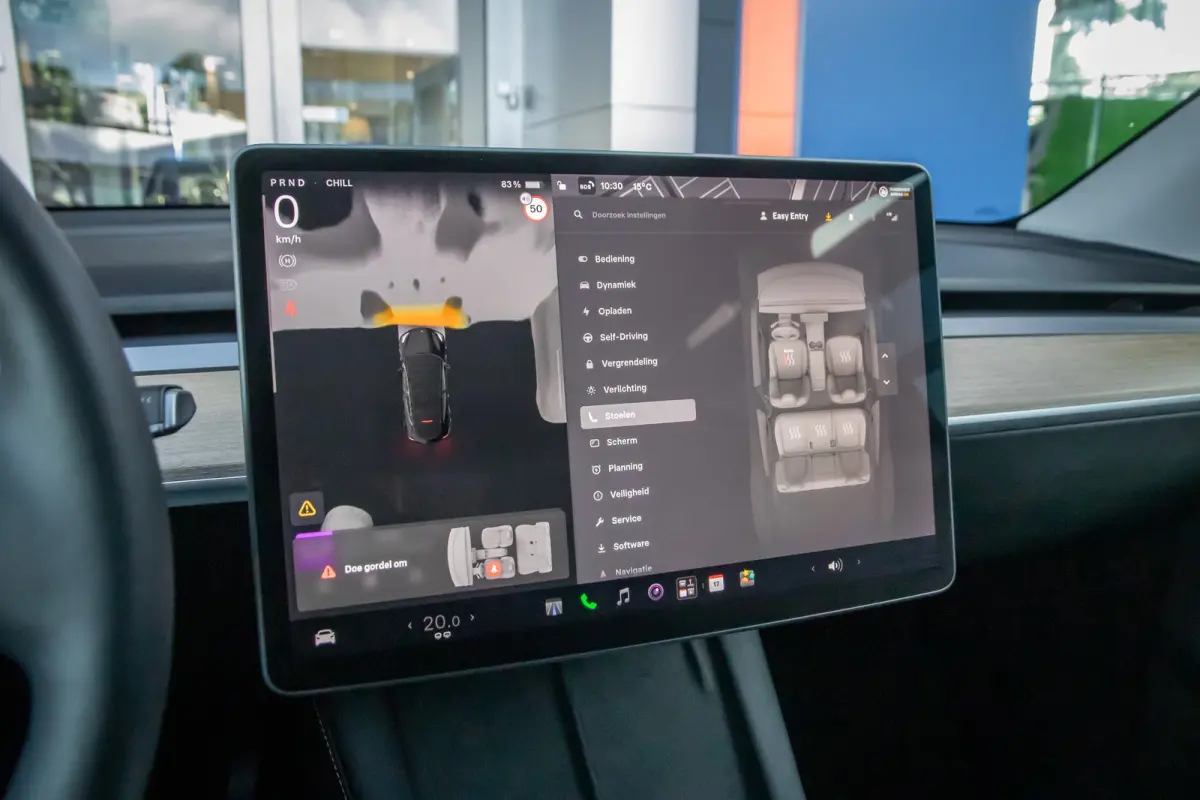 RWD 58 kWh | Panoramadak | Elektrisch verstelbare stoel(en) met geheugen | Keyless | Dodehoek detectie | Cruise control adaptief met Stop&Go | Dodehoek detectie | Elektrisch verstelbare stoe