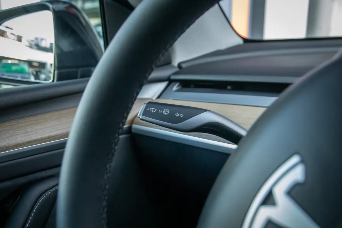 RWD 58 kWh | Panoramadak | Elektrisch verstelbare stoel(en) met geheugen | Keyless | Dodehoek detectie | Cruise control adaptief met Stop&Go | Dodehoek detectie | Elektrisch verstelbare stoe