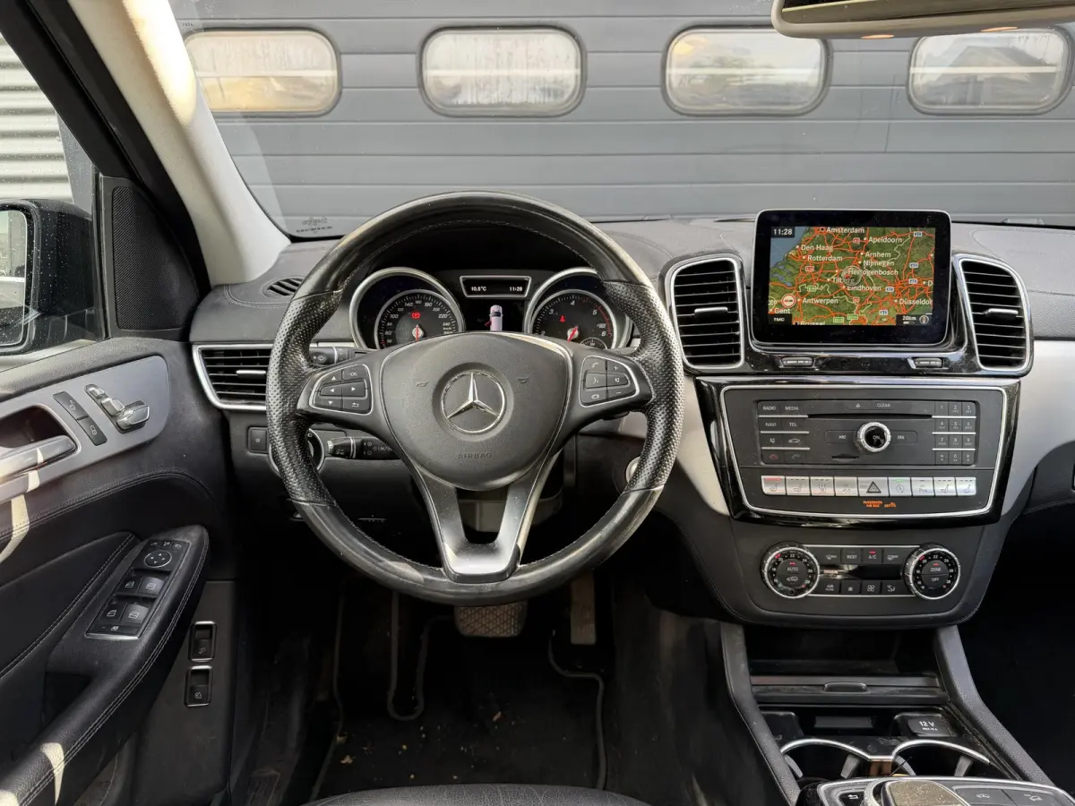 350 d 4MATIC AMG Sport Edition | Panoramadak | 360* Camera | Trekhaak | Elektrische Achterklep |