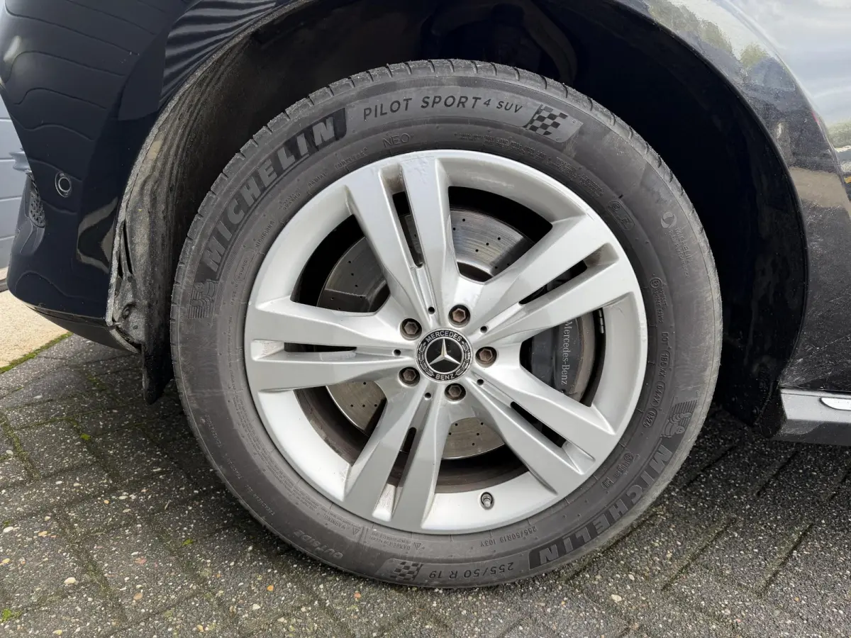 350 d 4MATIC AMG Sport Edition | Panoramadak | 360* Camera | Trekhaak | Elektrische Achterklep |
