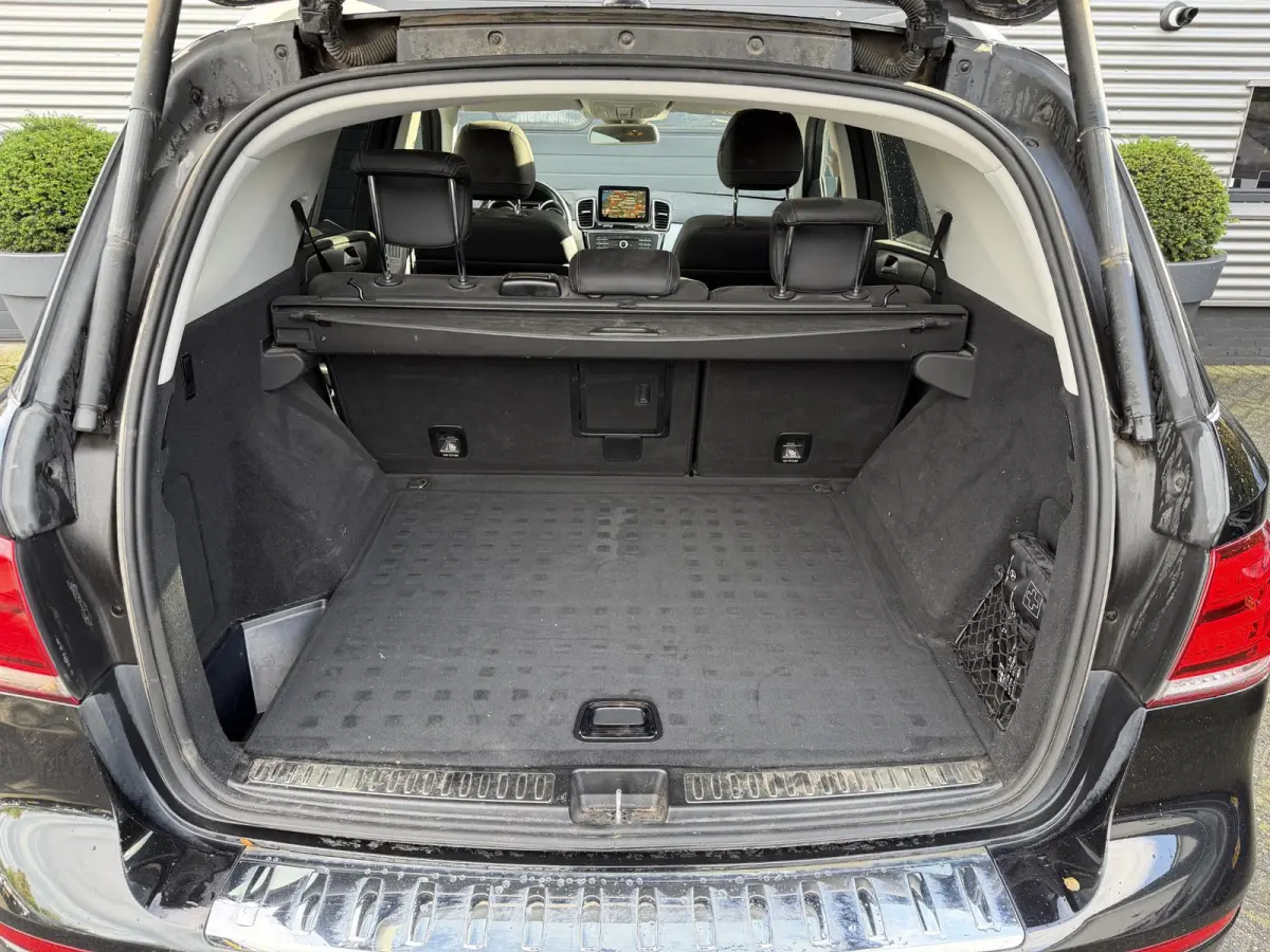 350 d 4MATIC AMG Sport Edition | Panoramadak | 360* Camera | Trekhaak | Elektrische Achterklep |