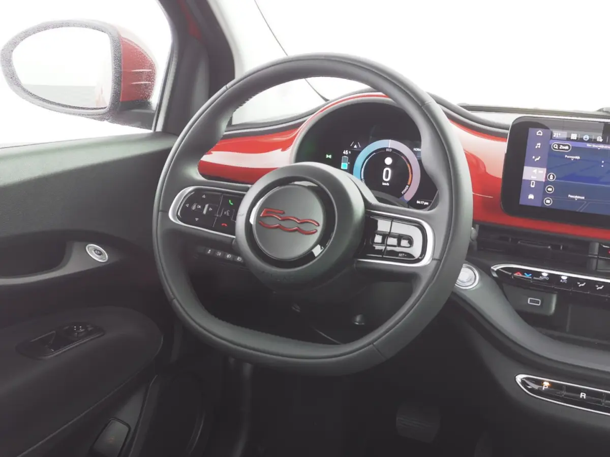 Icon Plus 24kWh | CAMERA | NAVI | CARPLAY | PDC | VELGEN | SOH: 100% | !