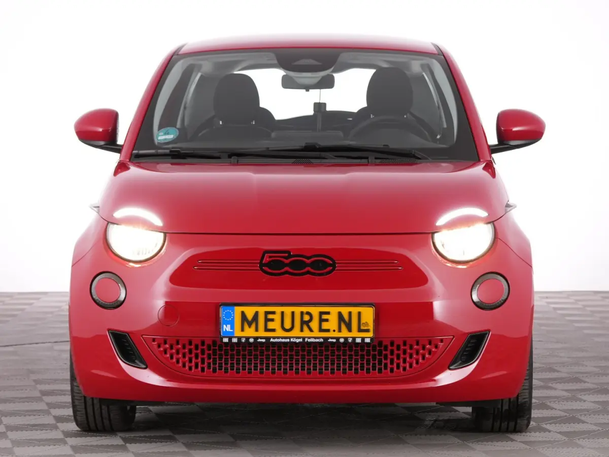 Icon Plus 24kWh | CAMERA | NAVI | CARPLAY | PDC | VELGEN | SOH: 100% | !