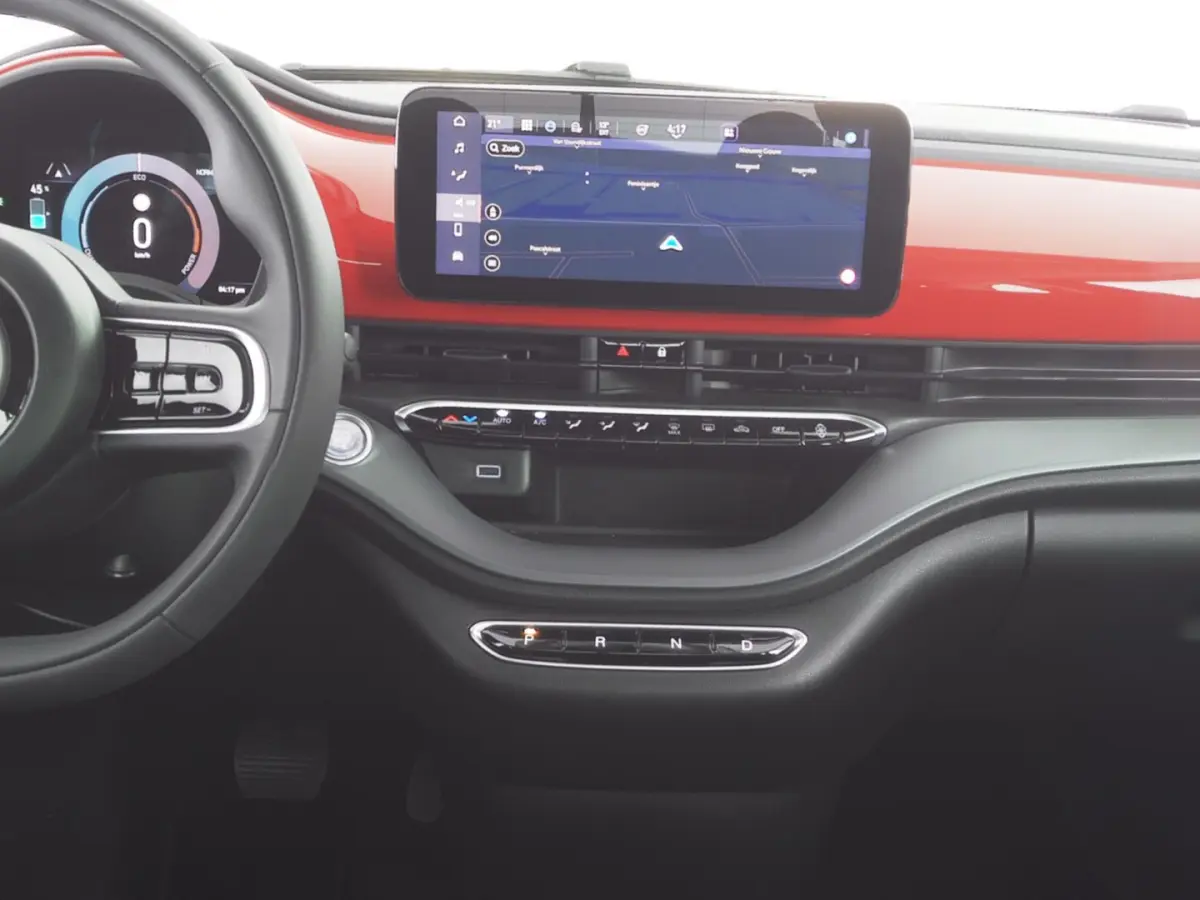 Icon Plus 24kWh | CAMERA | NAVI | CARPLAY | PDC | VELGEN | SOH: 100% | !